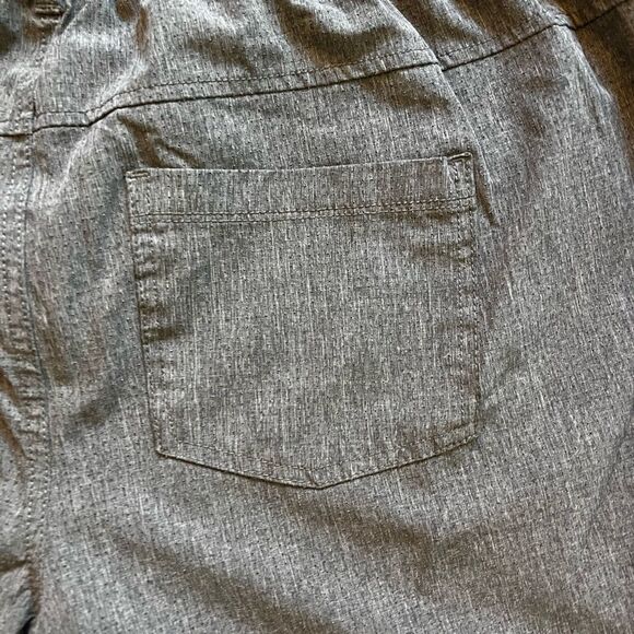 The American Outdoorsman Women’s Shorts with pockets and elastic waist Gray XL - Picture 7 of 9